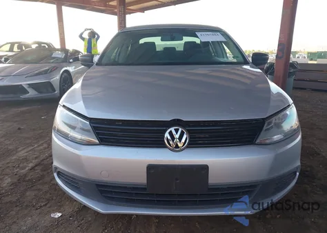 2014 Volkswagen Jetta 2.0L S из США, поврежденный, VIN 3VW2K7AJ3EM362540